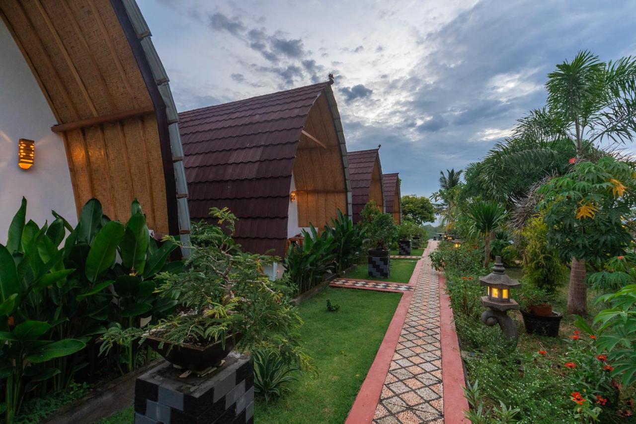 Penida Sunset Ocean View Bungalows Sakti Exterior photo