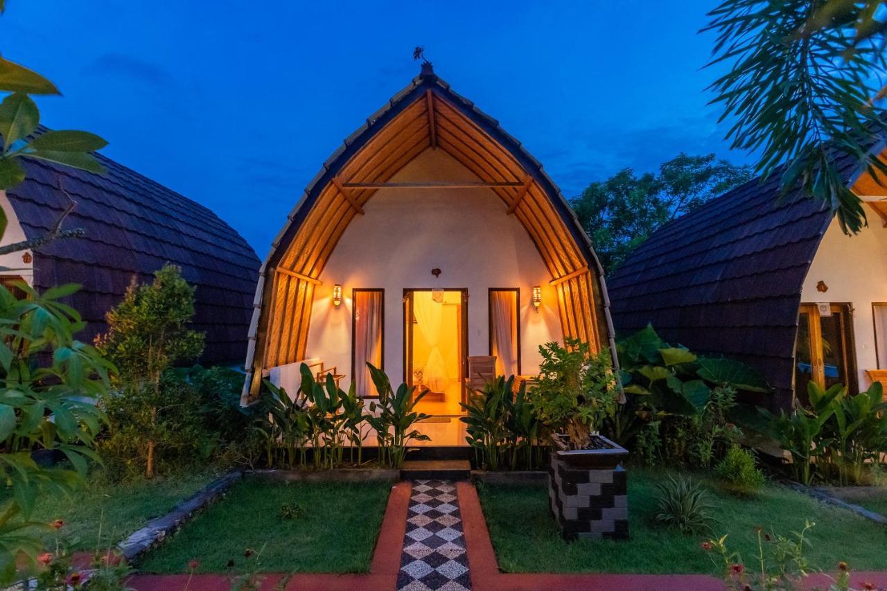 Penida Sunset Ocean View Bungalows Sakti Exterior photo