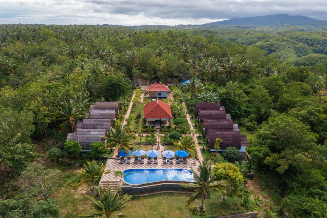 Penida Sunset Ocean View Bungalows Toyapakeh Exterior photo