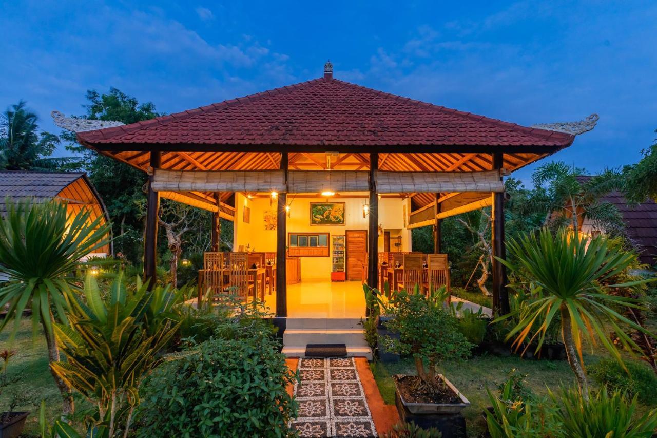 Penida Sunset Ocean View Bungalows Toyapakeh Exterior photo