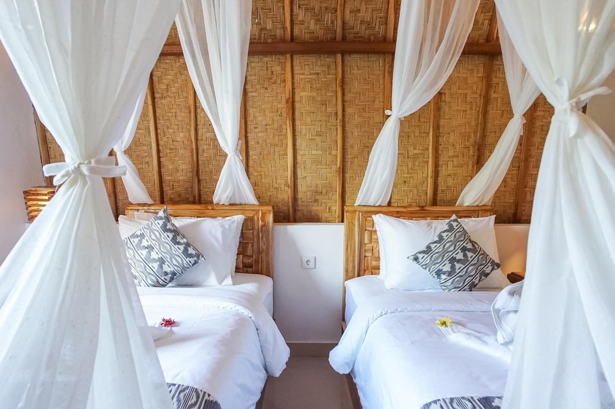 Penida Sunset Ocean View Bungalows Sakti Exterior photo